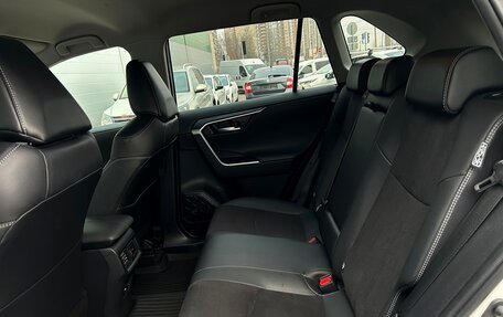 Toyota RAV4, 2022 год, 4 344 200 рублей, 10 фотография