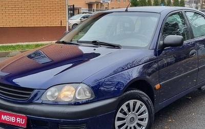 Toyota Avensis III рестайлинг, 2000 год, 290 000 рублей, 1 фотография