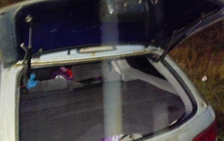 Nissan Avenir II, 2001 год, 250 000 рублей, 13 фотография