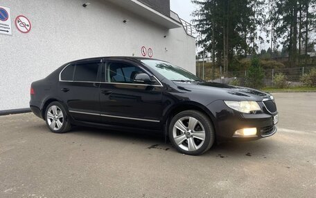 Skoda Superb III рестайлинг, 2012 год, 1 450 000 рублей, 2 фотография