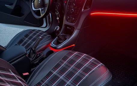 Opel Astra J, 2012 год, 950 000 рублей, 10 фотография