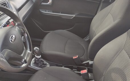 KIA Rio III рестайлинг, 2016 год, 650 000 рублей, 2 фотография