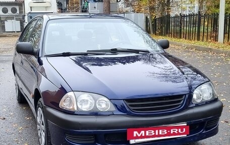 Toyota Avensis III рестайлинг, 2000 год, 290 000 рублей, 34 фотография
