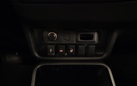 Mitsubishi Outlander III рестайлинг 3, 2019 год, 1 833 000 рублей, 13 фотография