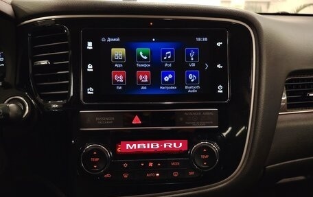 Mitsubishi Outlander III рестайлинг 3, 2019 год, 1 833 000 рублей, 14 фотография