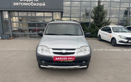 Chevrolet Niva I рестайлинг, 2017 год, 799 000 рублей, 2 фотография