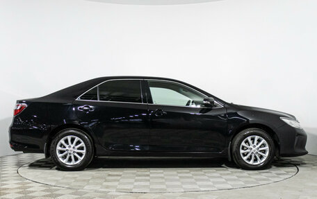 Toyota Camry, 2016 год, 1 900 000 рублей, 4 фотография