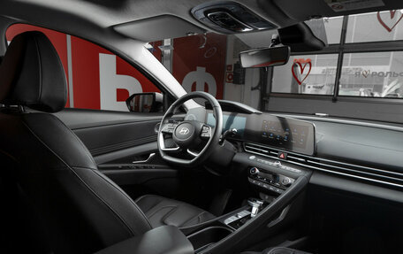 Hyundai Elantra, 2024 год, 2 650 000 рублей, 13 фотография