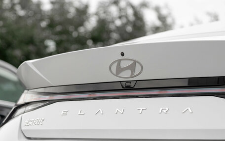 Hyundai Elantra, 2024 год, 2 650 000 рублей, 11 фотография