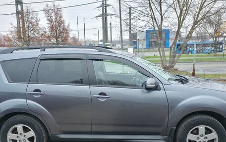 Mitsubishi Outlander III рестайлинг 3, 2010 год, 1 279 000 рублей, 2 фотография