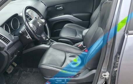 Mitsubishi Outlander III рестайлинг 3, 2010 год, 1 279 000 рублей, 14 фотография