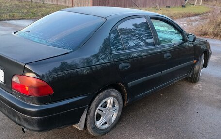 Toyota Avensis III рестайлинг, 1999 год, 250 000 рублей, 2 фотография