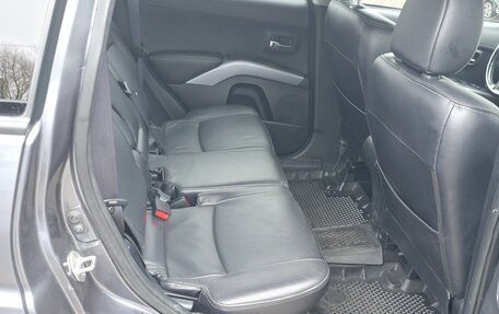 Mitsubishi Outlander III рестайлинг 3, 2010 год, 1 279 000 рублей, 15 фотография