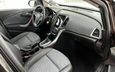 Opel Astra J, 2013 год, 997 000 рублей, 13 фотография