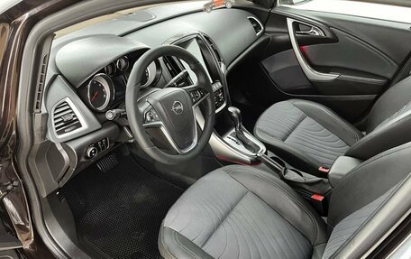 Opel Astra J, 2013 год, 997 000 рублей, 22 фотография