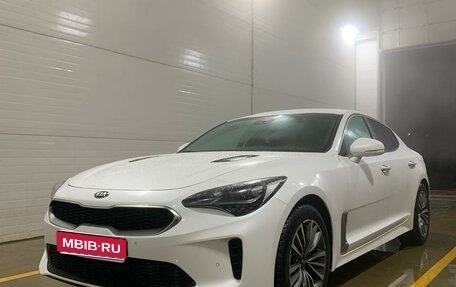 KIA Stinger I, 2018 год, 2 190 000 рублей, 1 фотография