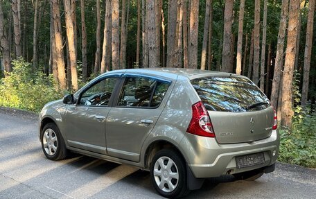 Renault Sandero I, 2011 год, 535 000 рублей, 2 фотография