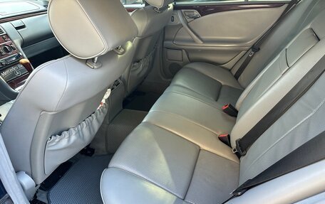 Mercedes-Benz E-Класс, 2001 год, 720 000 рублей, 11 фотография