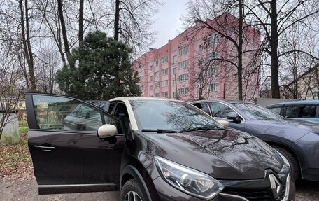 Renault Kaptur I рестайлинг, 2017 год, 1 150 000 рублей, 2 фотография