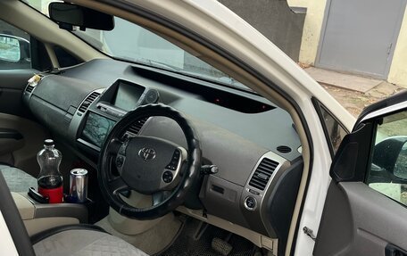 Toyota Prius, 2008 год, 960 000 рублей, 5 фотография