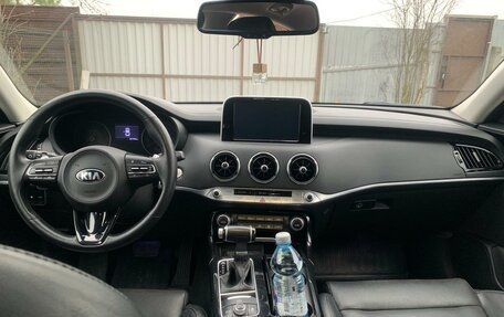 KIA Stinger I, 2018 год, 2 190 000 рублей, 18 фотография