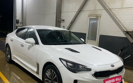 KIA Stinger I, 2018 год, 2 190 000 рублей, 10 фотография