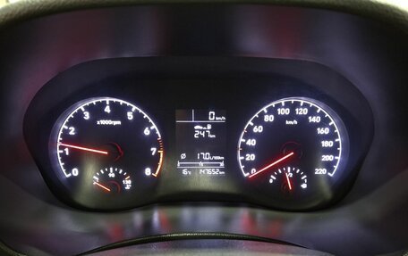 Hyundai Solaris II рестайлинг, 2017 год, 1 050 000 рублей, 10 фотография