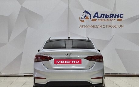 Hyundai Solaris II рестайлинг, 2017 год, 1 050 000 рублей, 3 фотография