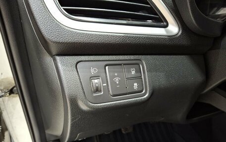 Hyundai Solaris II рестайлинг, 2017 год, 1 050 000 рублей, 32 фотография