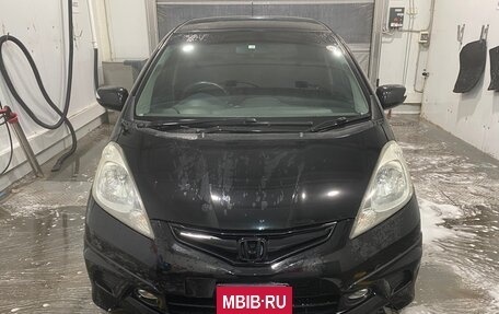 Honda Fit III, 2010 год, 950 000 рублей, 2 фотография