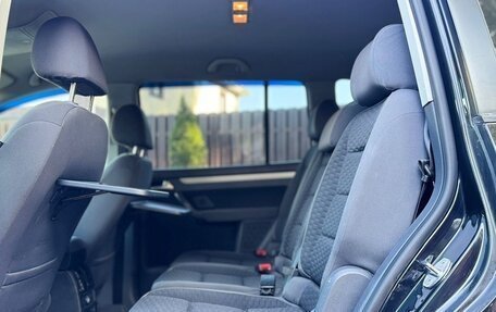 Volkswagen Touran III, 2008 год, 700 000 рублей, 7 фотография