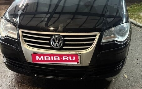 Volkswagen Touran III, 2008 год, 700 000 рублей, 8 фотография