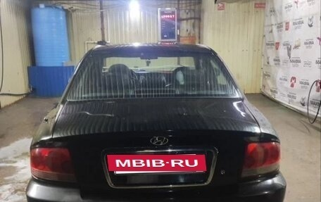 Hyundai Sonata IV рестайлинг, 2005 год, 450 000 рублей, 2 фотография