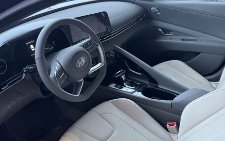 Hyundai Elantra, 2025 год, 2 950 000 рублей, 4 фотография