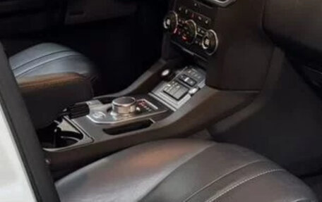 Land Rover Discovery IV, 2013 год, 1 950 000 рублей, 7 фотография