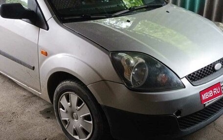 Ford Fiesta, 2006 год, 320 000 рублей, 2 фотография