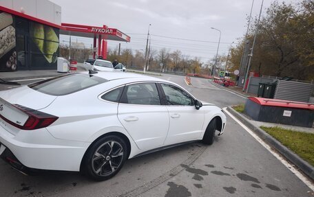 Hyundai Sonata VIII, 2019 год, 1 850 000 рублей, 3 фотография