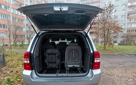 KIA Carnival III, 2008 год, 800 000 рублей, 18 фотография