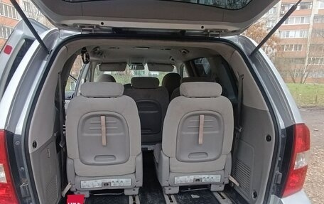 KIA Carnival III, 2008 год, 800 000 рублей, 19 фотография