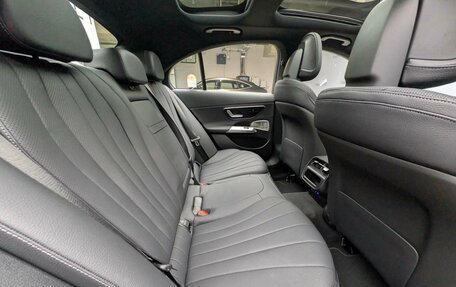 Mercedes-Benz E-Класс, 2025 год, 12 180 000 рублей, 9 фотография