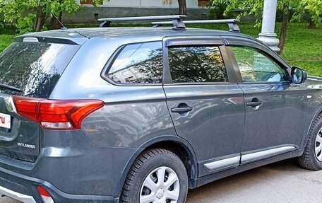 Mitsubishi Outlander III рестайлинг 3, 2015 год, 1 510 000 рублей, 4 фотография