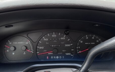 Ford Taurus IV рестайлинг, 2002 год, 230 000 рублей, 13 фотография