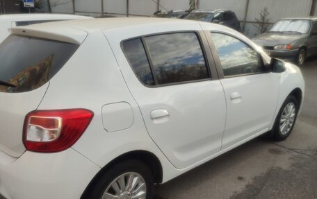 Renault Sandero II рестайлинг, 2017 год, 500 000 рублей, 3 фотография