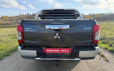 Mitsubishi L200 IV рестайлинг, 2022 год, 3 500 000 рублей, 5 фотография