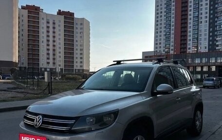 Volkswagen Tiguan I, 2011 год, 830 000 рублей, 2 фотография