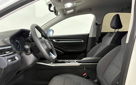 Geely Emgrand, 2024 год, 1 720 000 рублей, 19 фотография