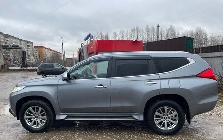 Mitsubishi Pajero Sport III рестайлинг, 2017 год, 2 500 000 рублей, 2 фотография