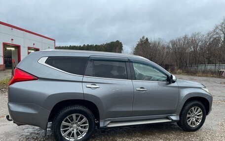 Mitsubishi Pajero Sport III рестайлинг, 2017 год, 2 500 000 рублей, 3 фотография