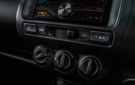 Honda Fit III, 2002 год, 499 000 рублей, 14 фотография