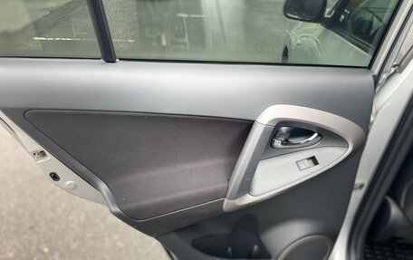 Toyota RAV4, 2008 год, 1 299 000 рублей, 14 фотография